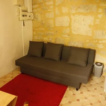 Petit Studio Au Coeur D'uzes Apartment