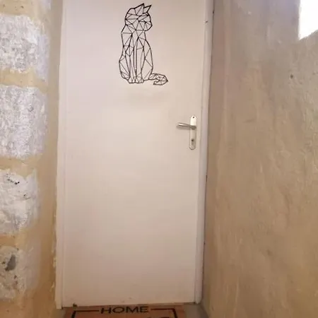 Petit Studio Au Coeur D'uzes Apartment *